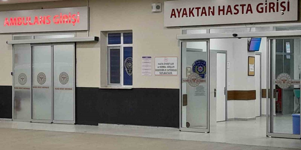 İzmir’de gıda zehirlenmesi şüphesiyle 11 kişi hastaneye kaldırıldı