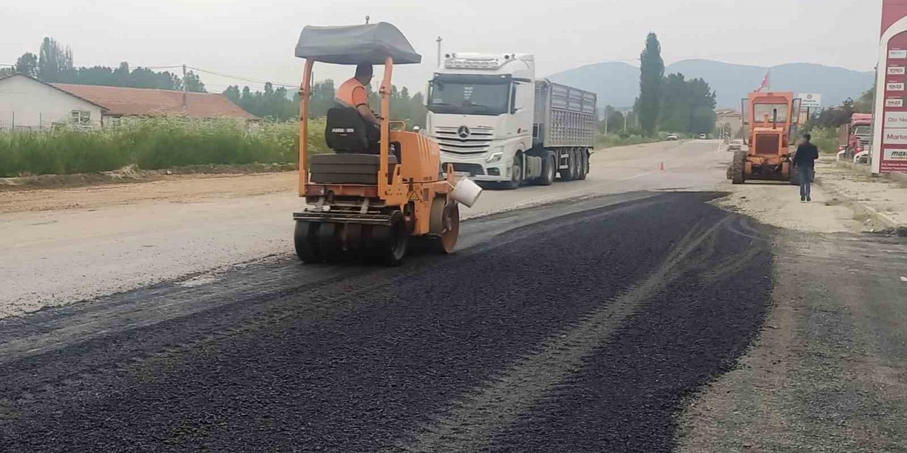 Hisarcık’ta yol bakım çalışması