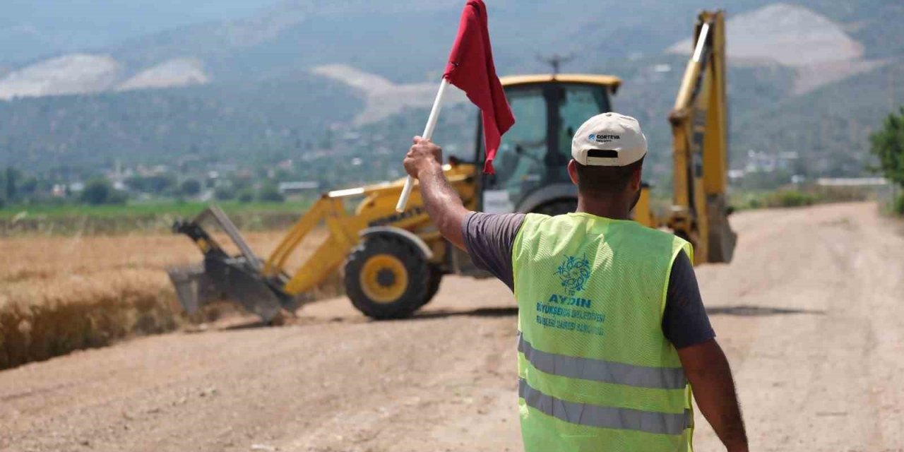 Büyükşehir Aydın’ın yollarını yenilemeye devam ediyor