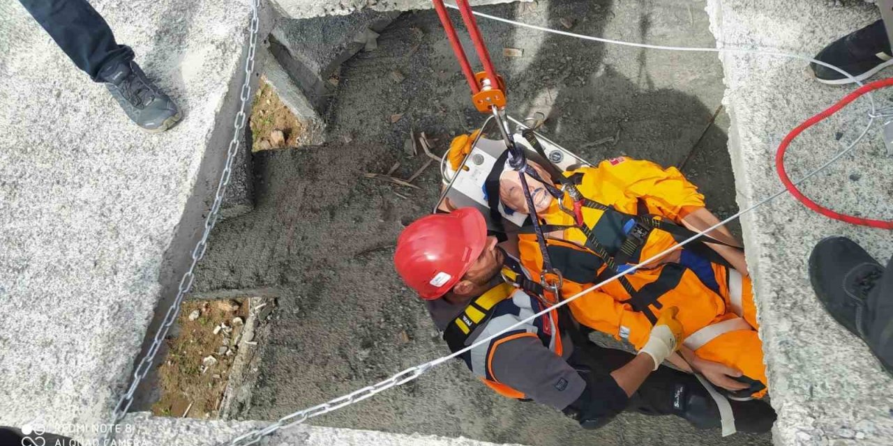 Kars’ta gönüllülerden dağcılık ve arama kurtarma eğitimi