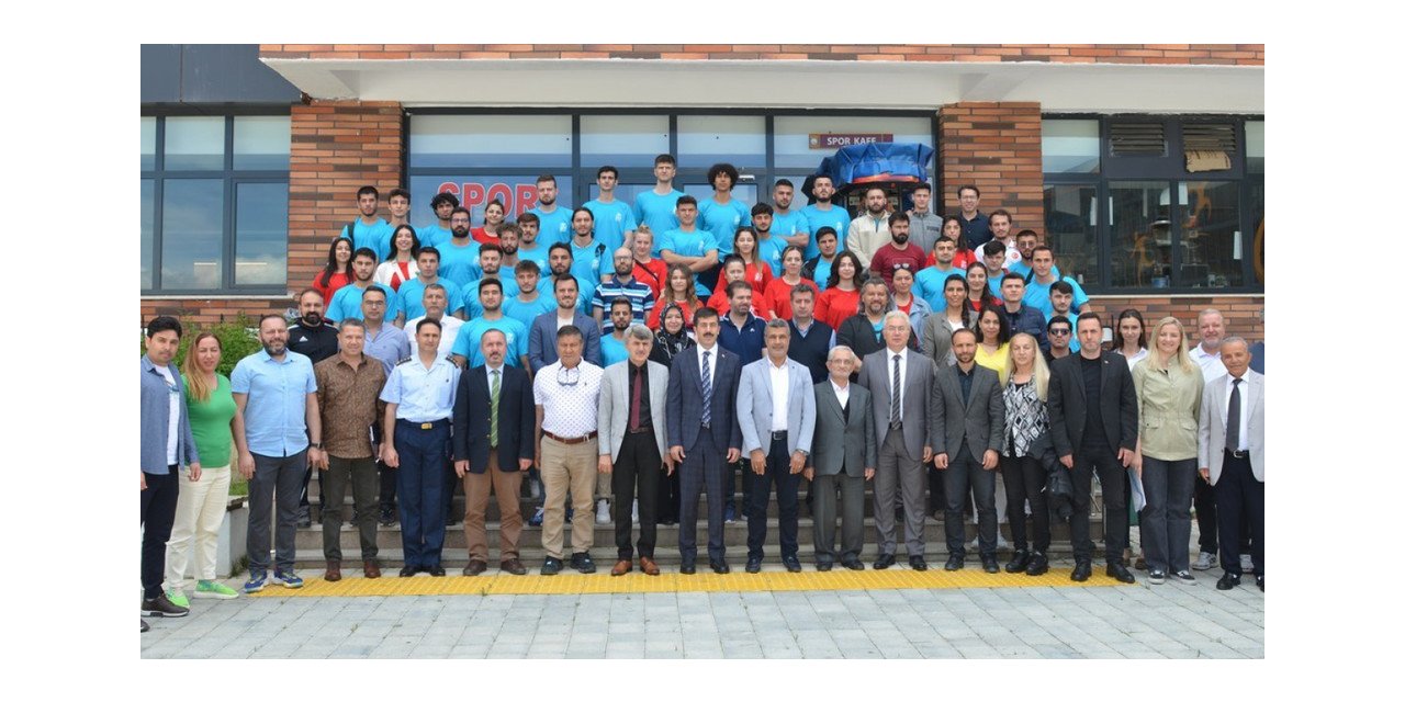 DPÜ SBF’de başarılı öğrencilere teşekkür belgesi