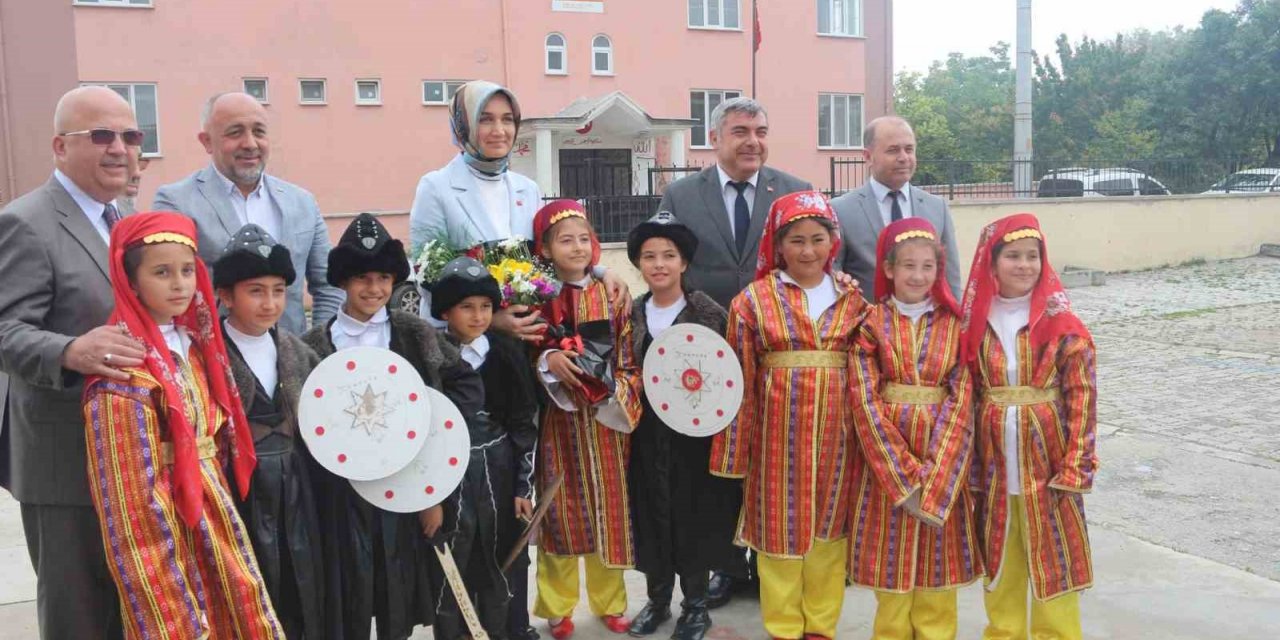 3 milyonluk spor malzemesi dağıtıldı