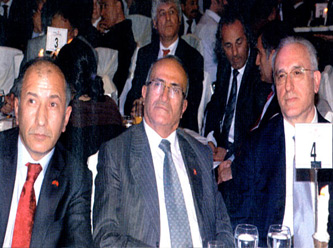 5 Parti neyi kutlamak için toplandı?
