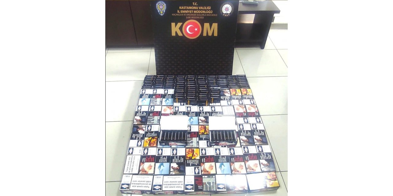 Şüpheli araçtan doldurulmuş 9 bin 600 adet makaron ele geçirildi