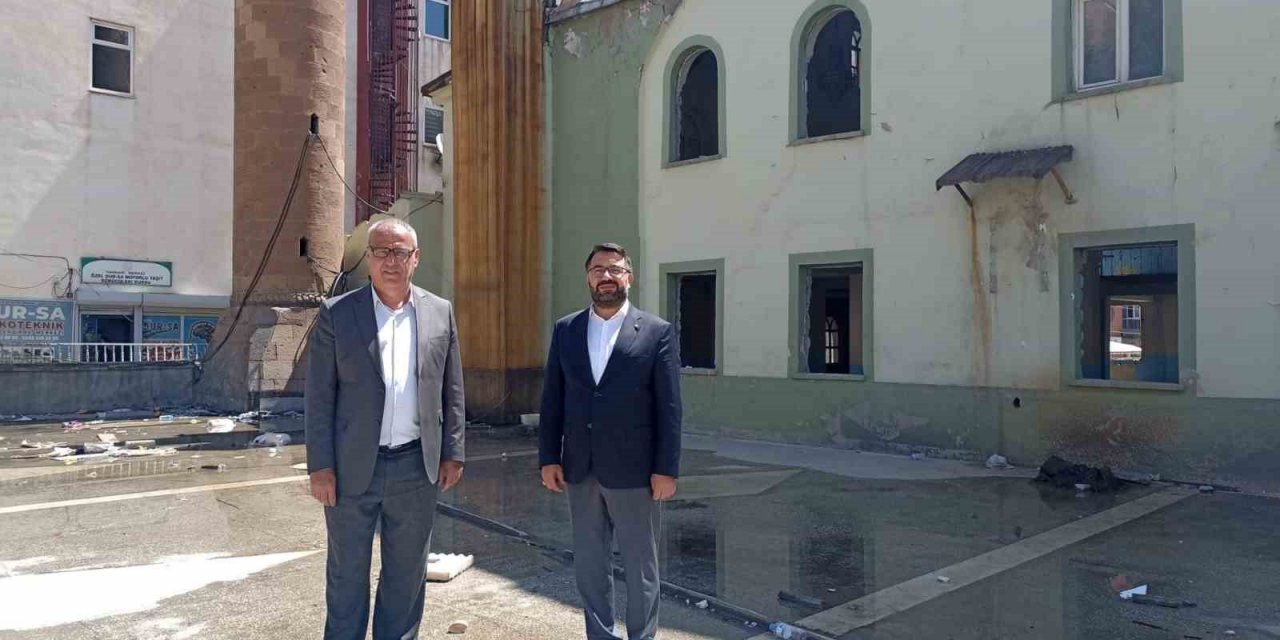 Hacı Sait Camii’nin yıkım çalışmalarına başlandı