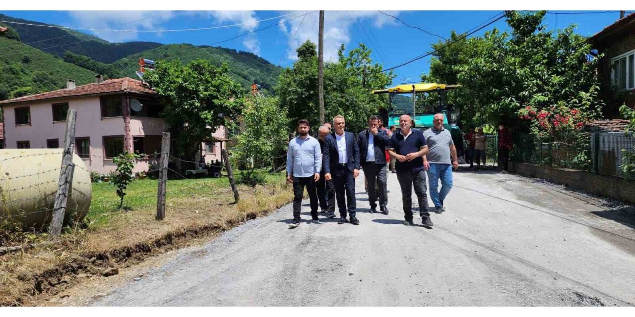 Köy yollarına sıcak asfalt