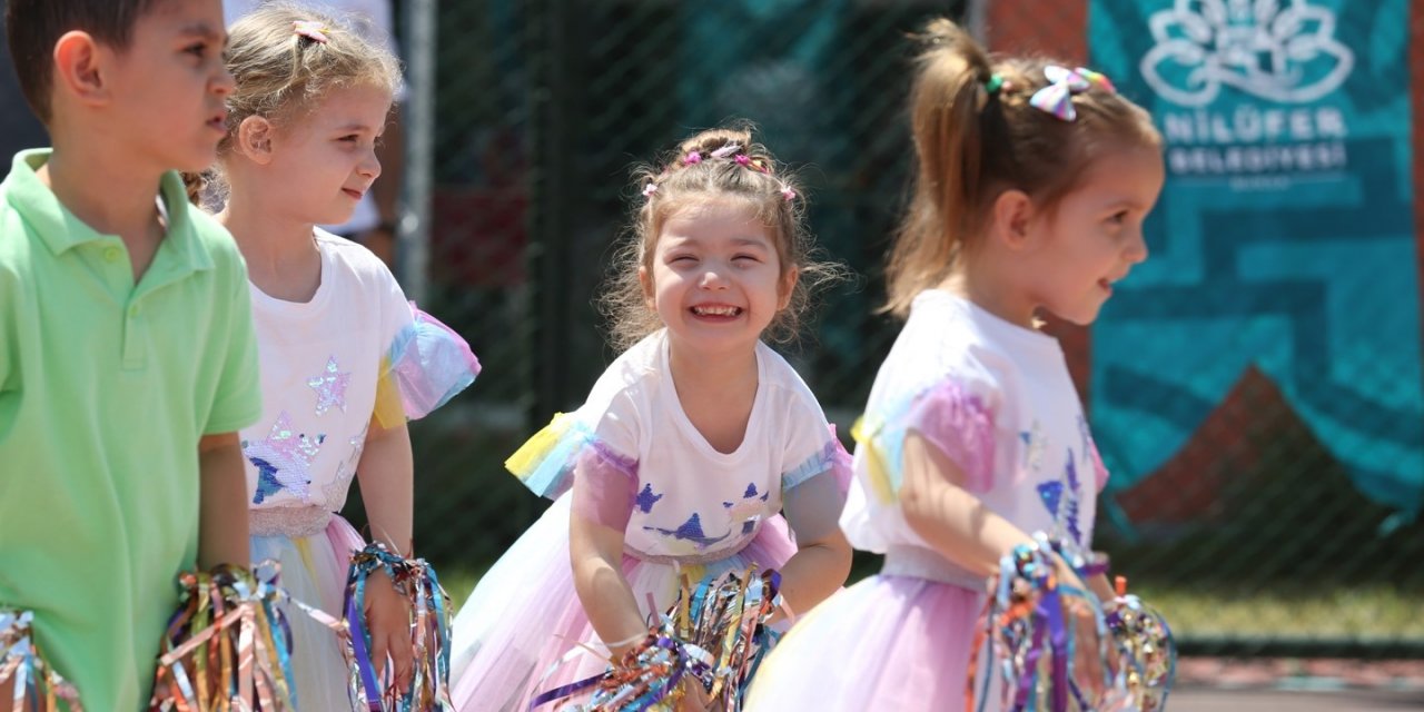 Miniklerin mezuniyet heyecanı