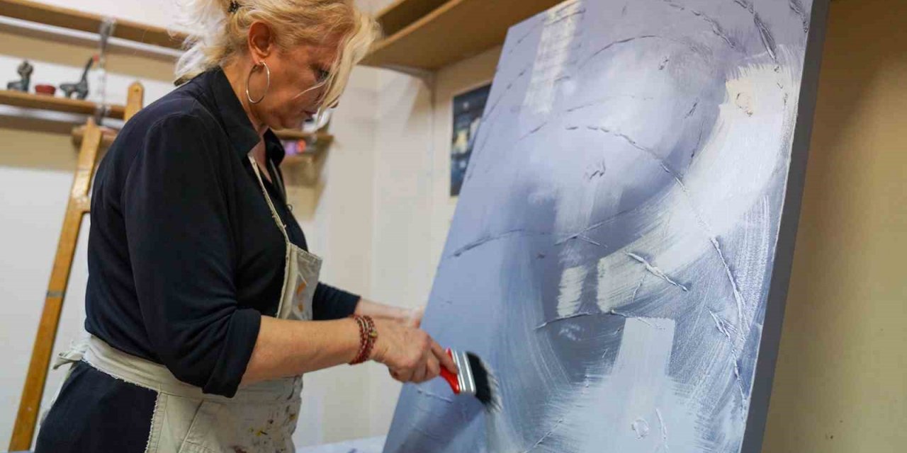 Uluslararası Sanat Çalıştayı’na katılan sanatçıların eserleri şekillenmeye başladı