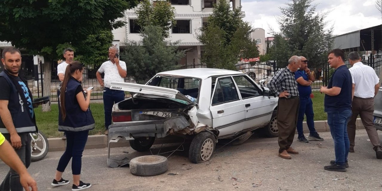 Zincirleme trafik kazasında 4 kişi yaralandı