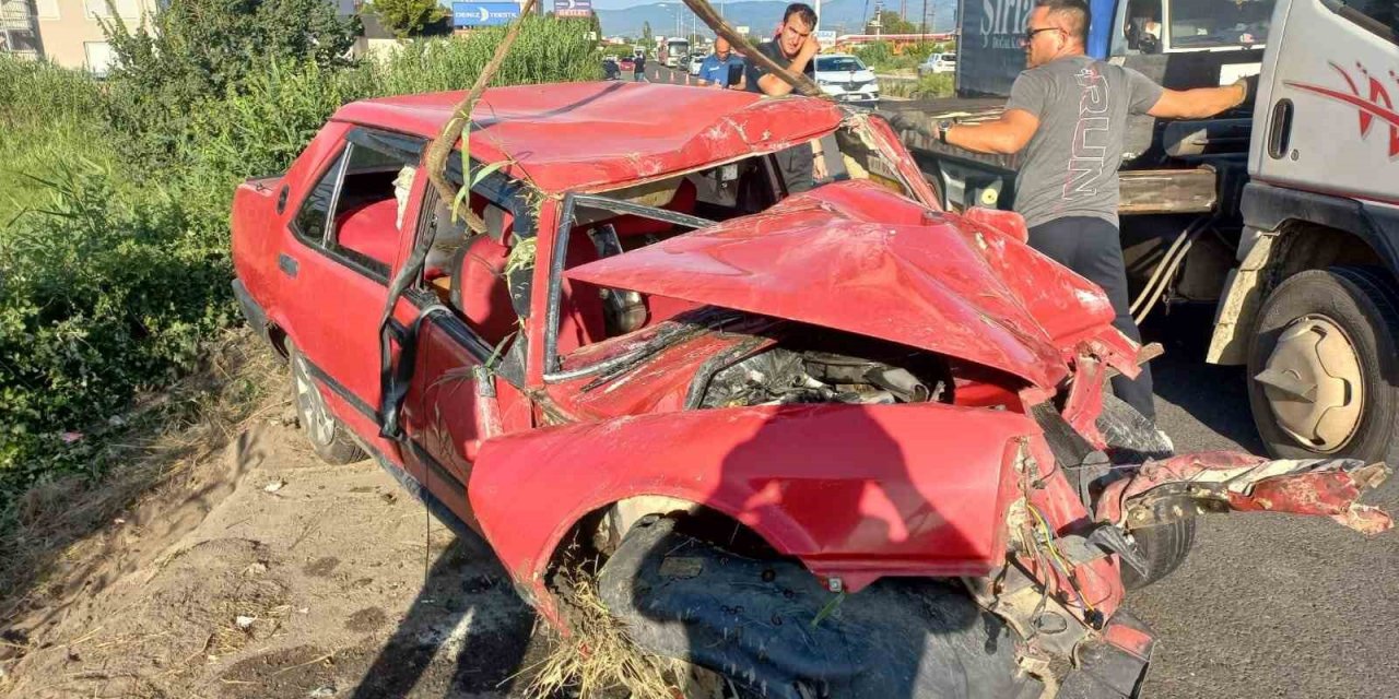 Kuyucak’ta trafik kazası: 2’si çocuk 4 yaralı