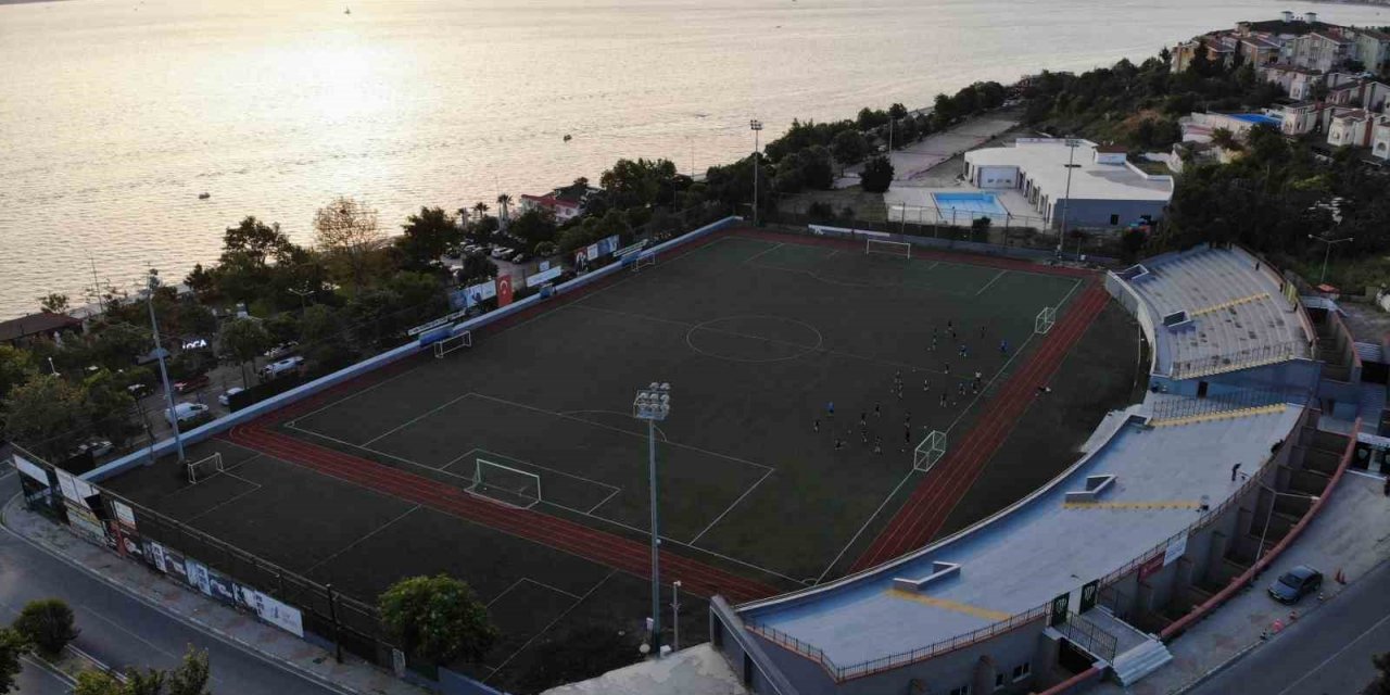 Beylikdüzü’nde İBB zabıtaları ile Gürpınar Spor Kulübü arasında tadilat krizi