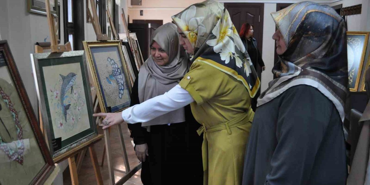 ‘Unutulmaya Yüz Tutmuş Türk İslam Sanatları’ sergisi düzenlendi