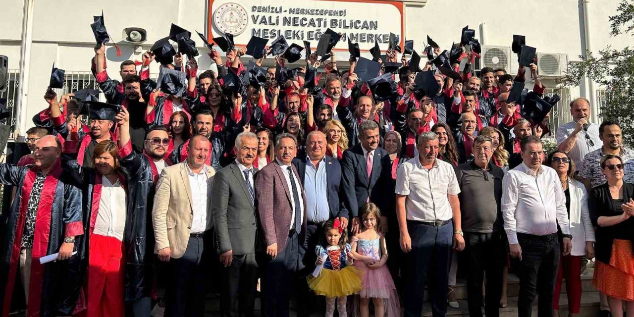 Yarım asır sonra gelen diploma sevinci