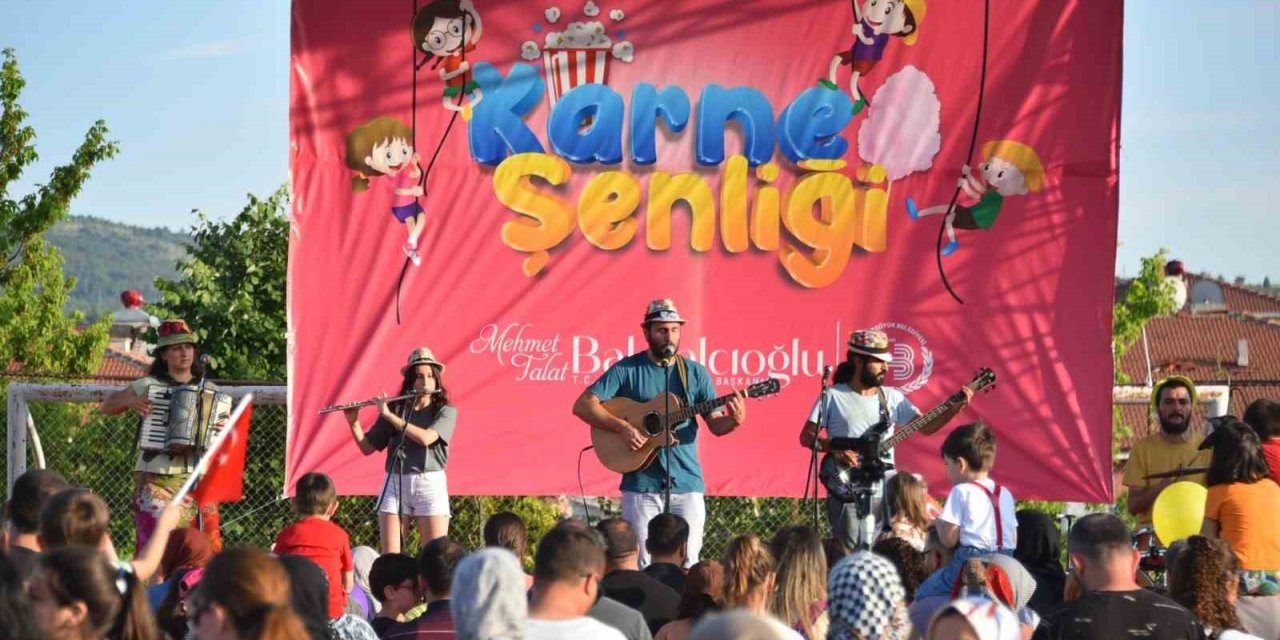 Bozüyük’te çocuklar Karne Şenliğinde eğlendi