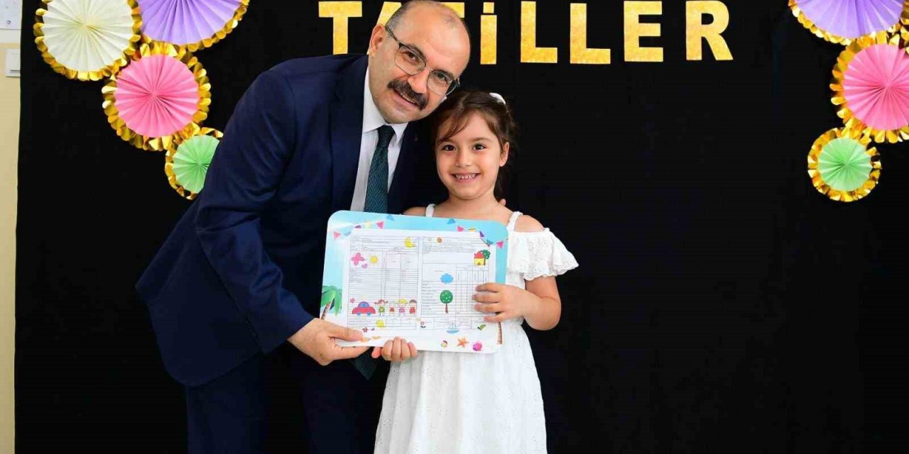 Trabzon’da 145 bin öğrenci bugün karnelerini aldı