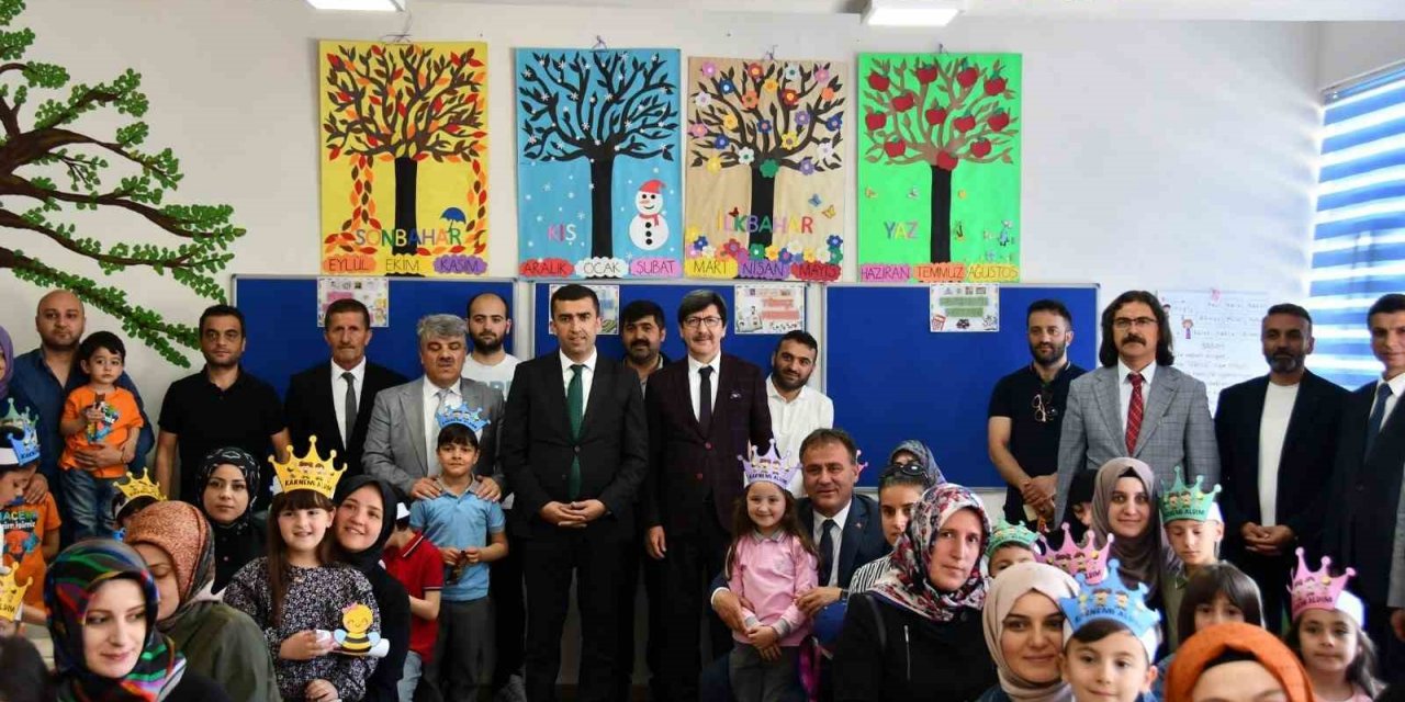 Gümüşhane’de 18 bin 883 öğrenci karne sevinci yaşadı