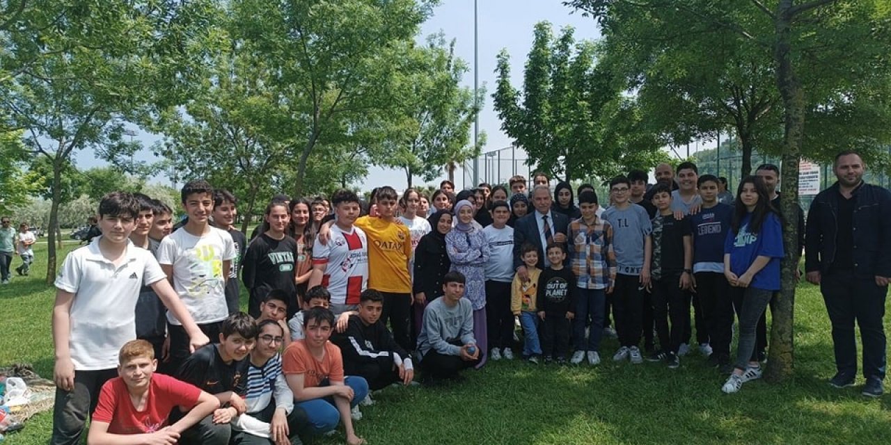 Başkan Demirtaş’tan öğrencilere sürpriz veda pikniği