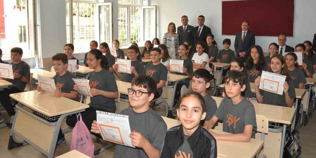 Denizli’de 188 bin 774 öğrenci karnesini aldı