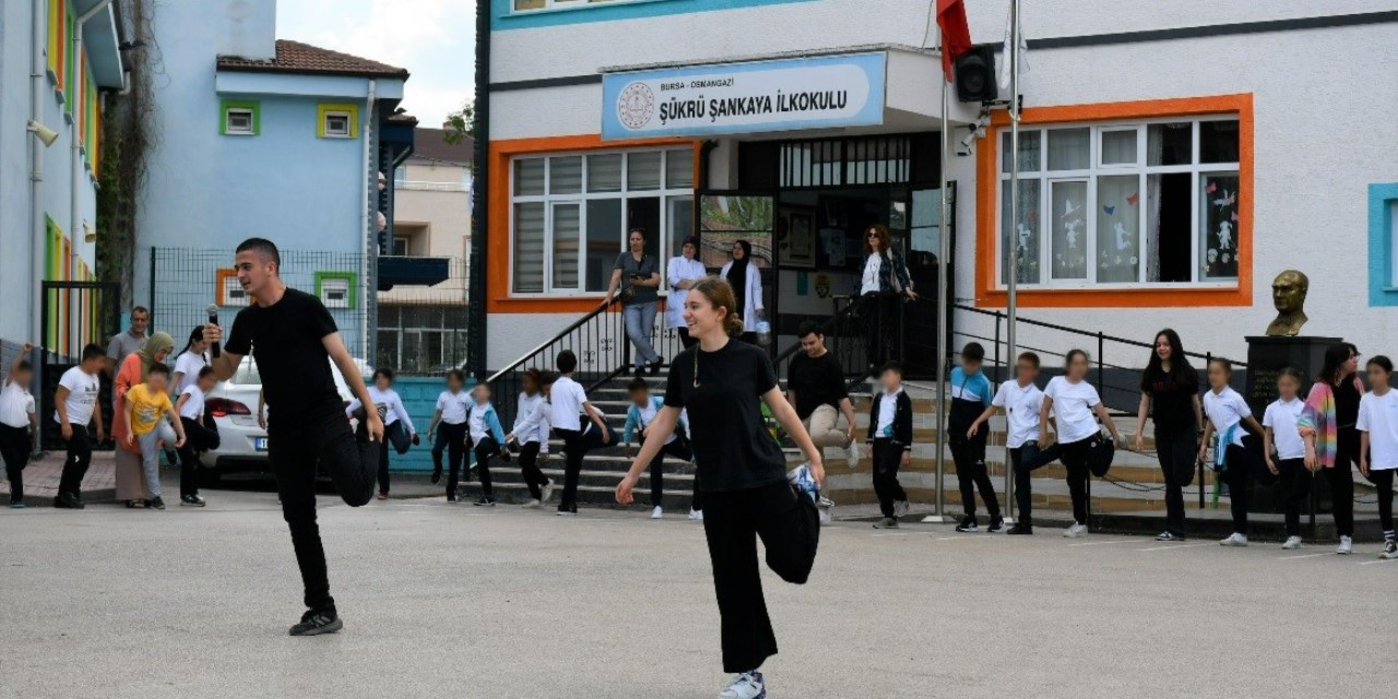 Gönüllülerden ’çocuk hakları’ çalışması