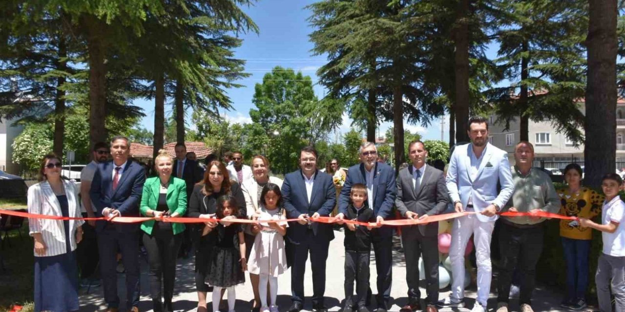 İnönü’de 5. Geleneksel Bahar Sergisi açıldı