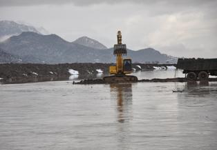 Konya'da araziler sular altında kaldı!