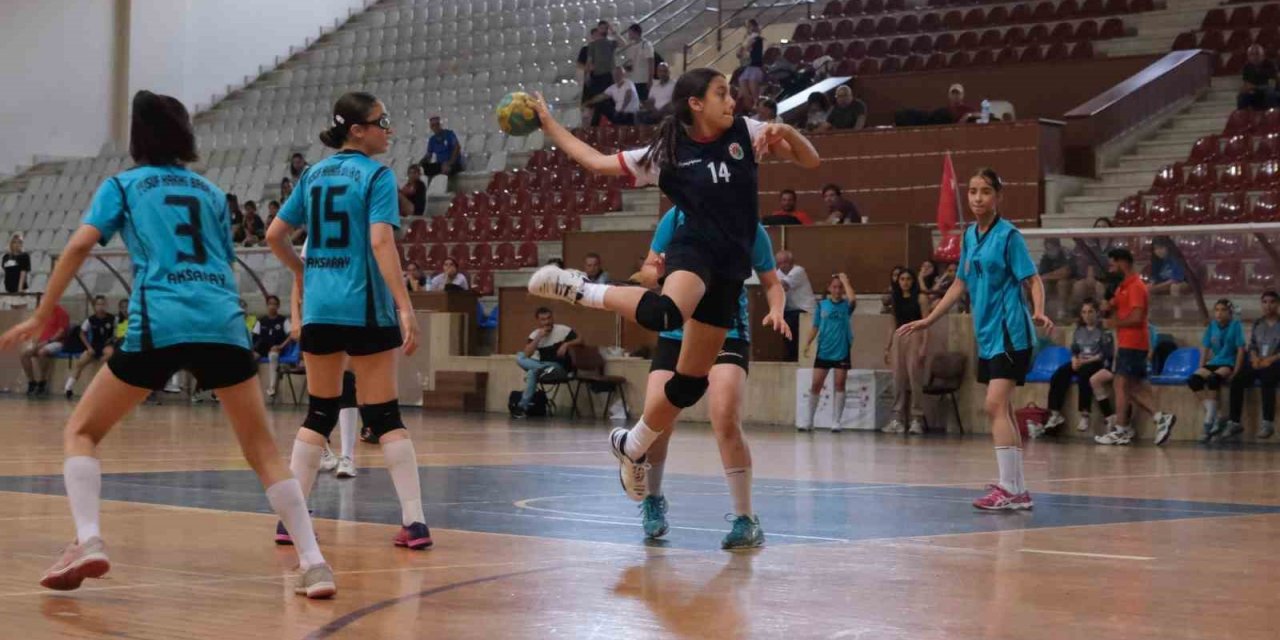 Minikler hentbol Türkiye şampiyonası sona erdi