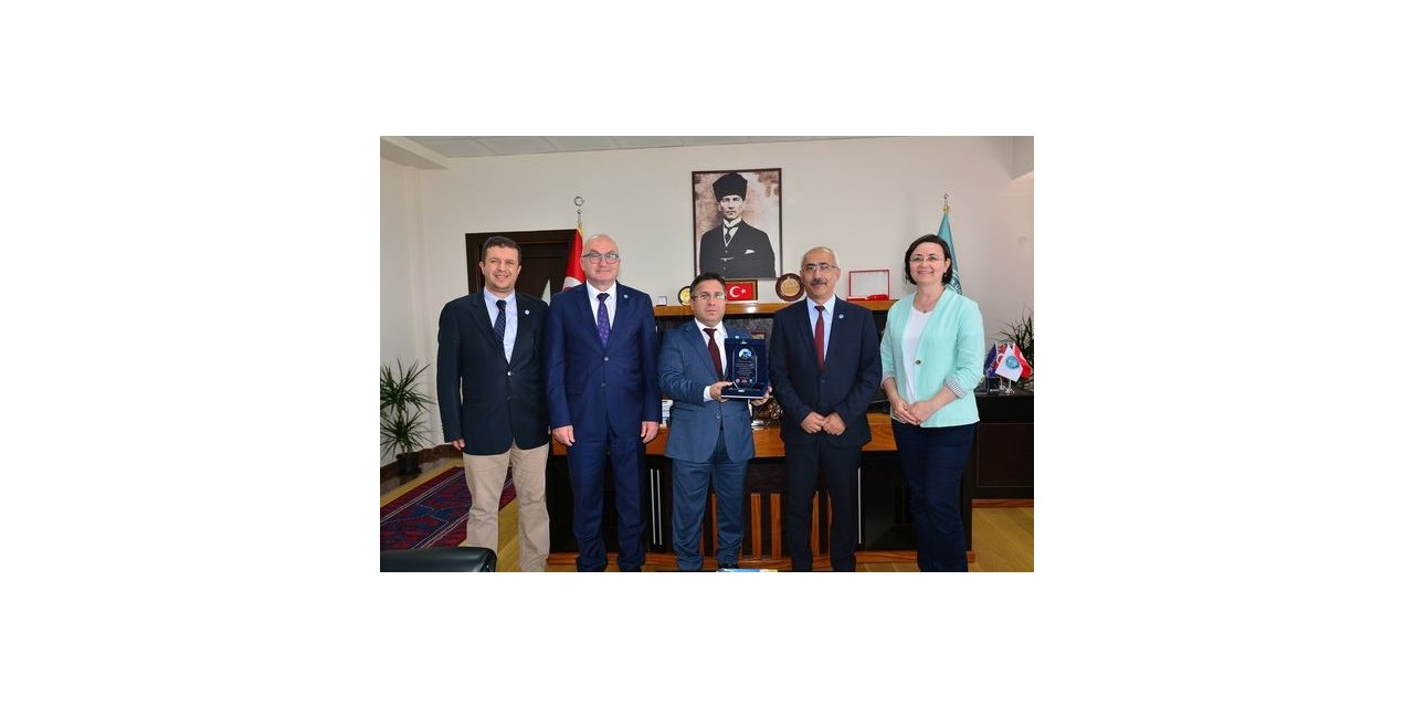 Balıkesir Üniversitesi mezunlarına Avrupa kapısı açılıyor