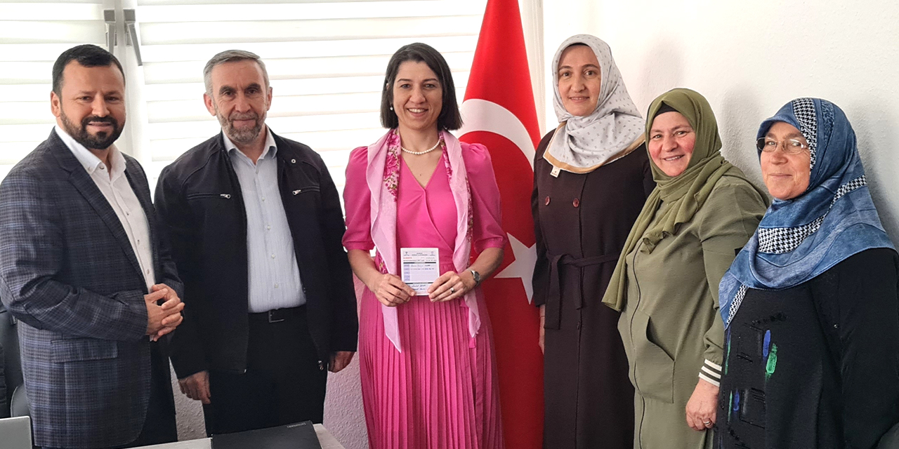 Türkiye’nin Essen ve Hamburg Başkonsolosları, kurban vekaletlerini DİTİB’e verdi