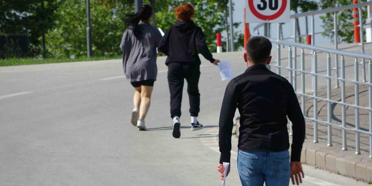 Uşak’ta YKS heyecanı başladı