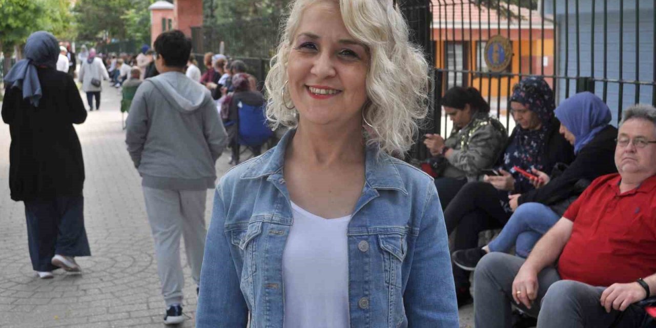 Adaylar YKS’de veliler dışarda ter döktü