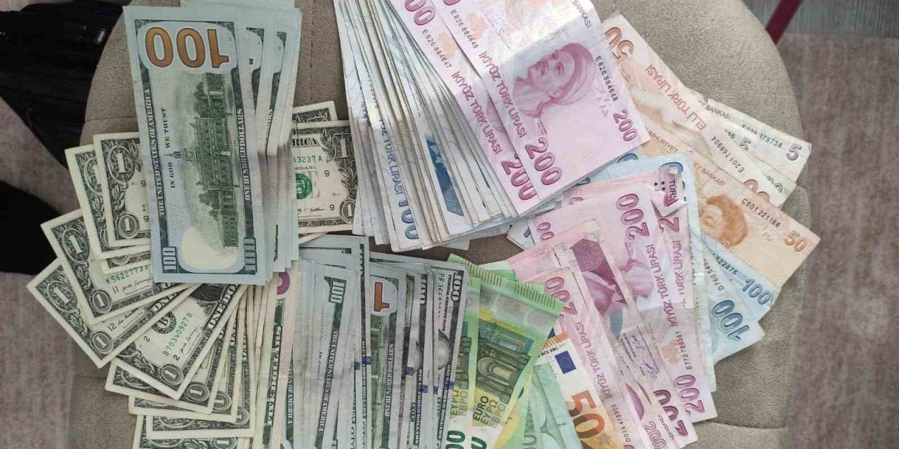 İstanbul polisi, FETÖ’nün Denizli’deki güncel yapılanmasına darbe vurdu