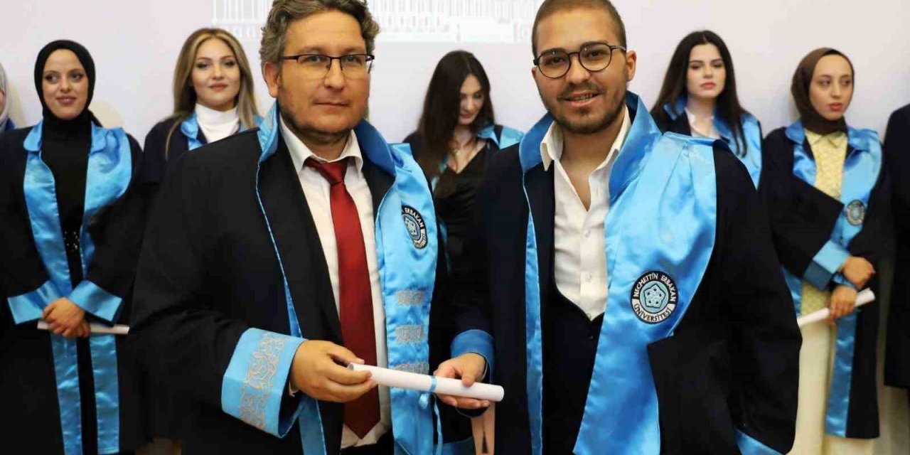 Konya NEÜ’de  Siyasal Bilgiler Fakültesi mezuniyet töreninde kök hücre bağışı çağrısı