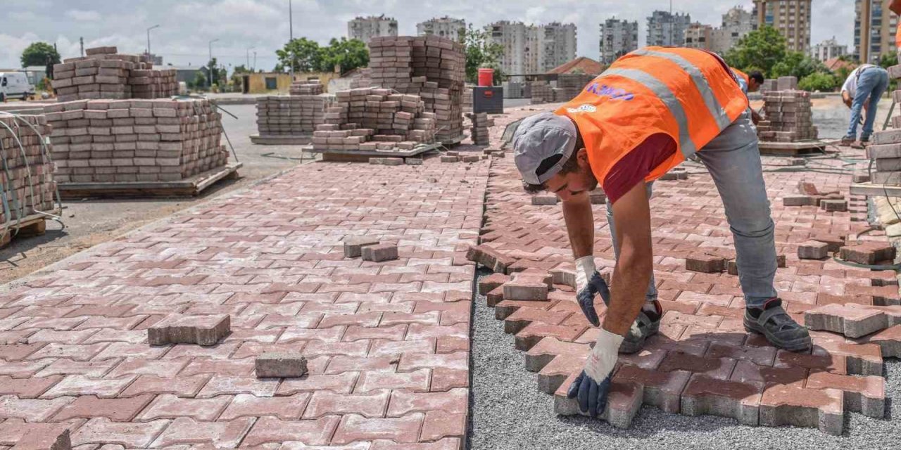 Göksu’nun caddeleri güzelleşiyor