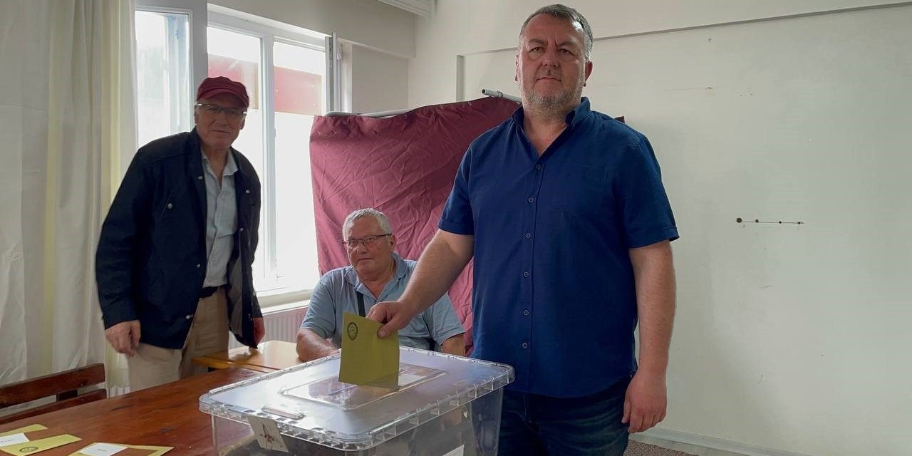 Belediye sınırlarına dahil olmak için sandık başına gittiler