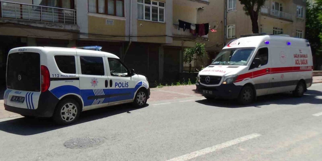 Tartıştığı eşinin üzerine kaynar su döktü