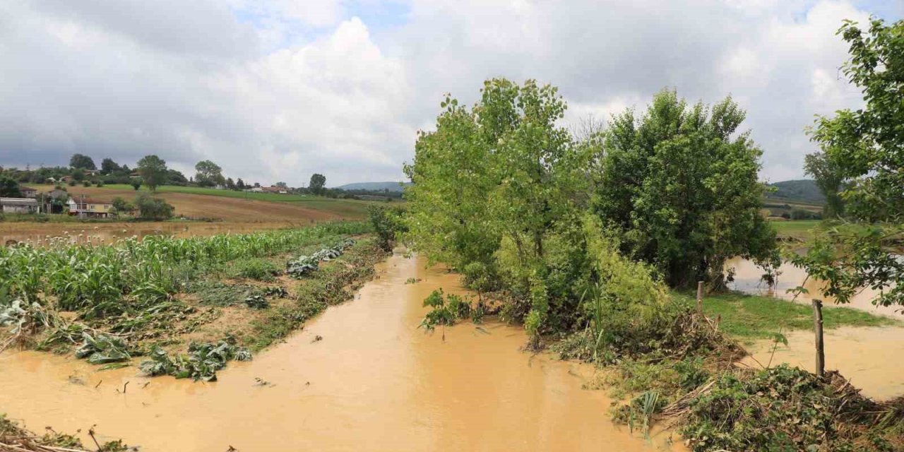 Yağış sebebiyle oluşan olumsuzluklara anında müdahale