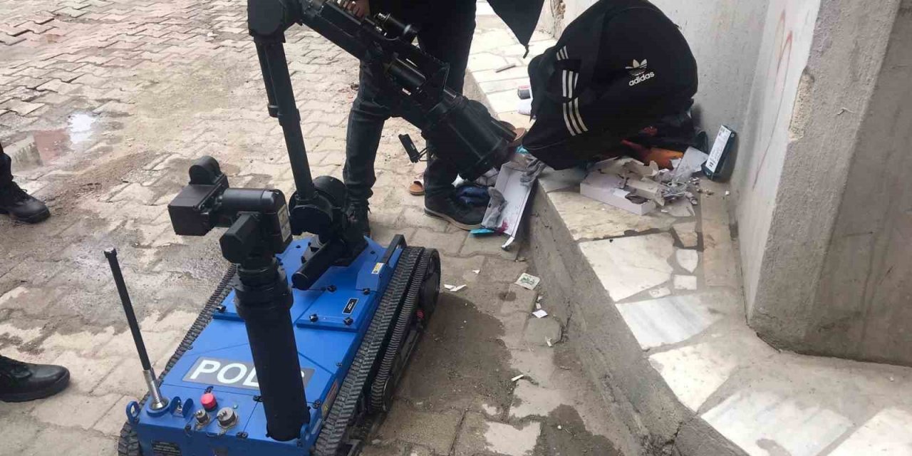 Gümüşhane’de şüpheli çanta alarmı