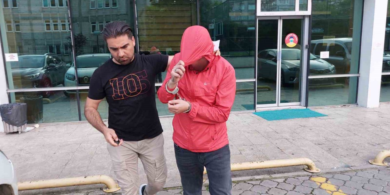 Uyuşturucu ticaretinden 2 kişi tutuklandı