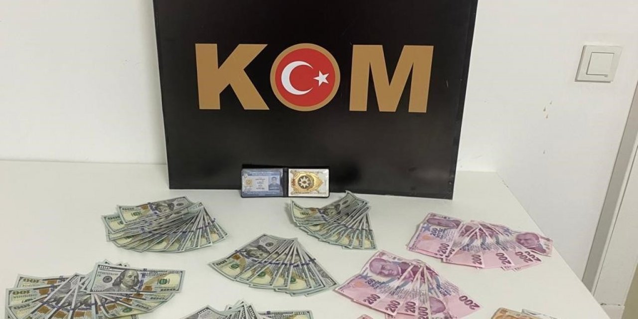Sahte dövizleri bozdurmak için dükkan dükkan dolaştılar