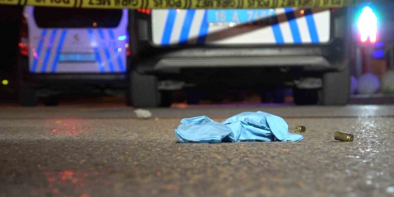 Sokakta yürürken silahlı saldırıya uğradı