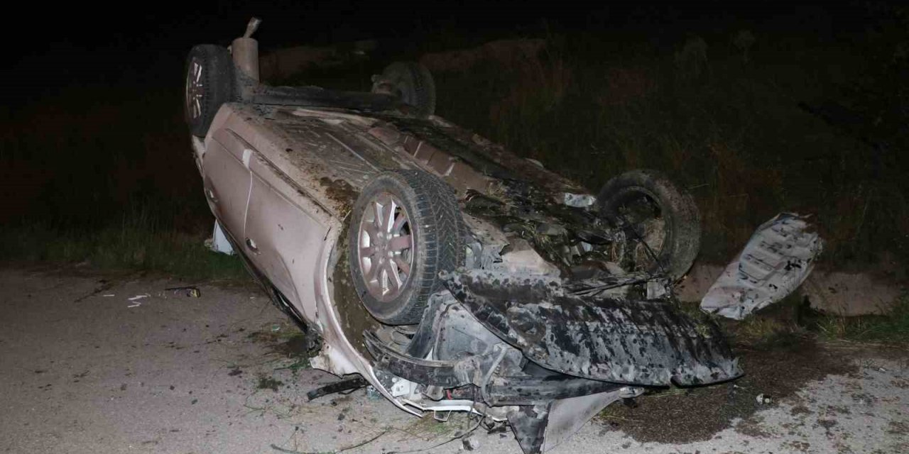 Havza’da kontrolden çıkan araç takla attı: 2 yaralı