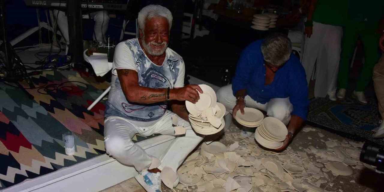 Aıas’la Bodrum’a Yunan havası geldi