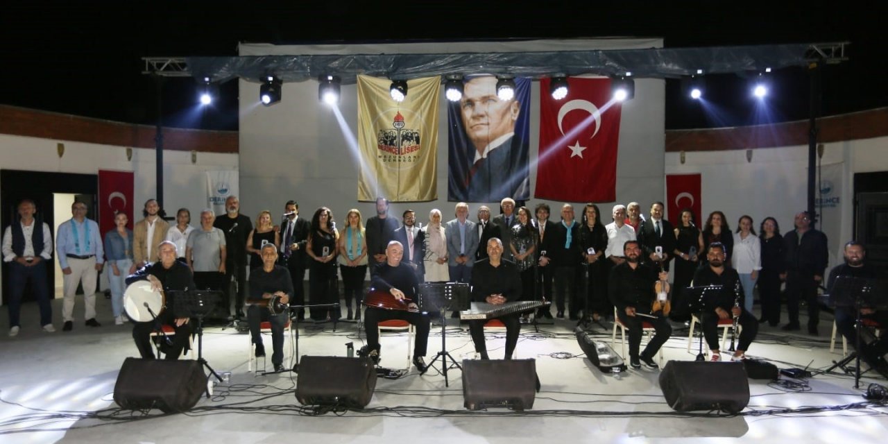 Sahilde konser coşkusu