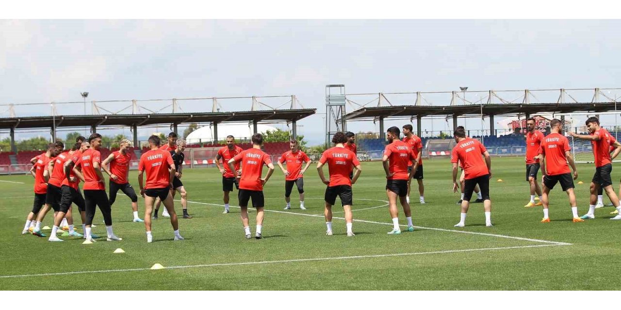 A Milli Takım, Galler maçının hazırlıklarını tamamladı