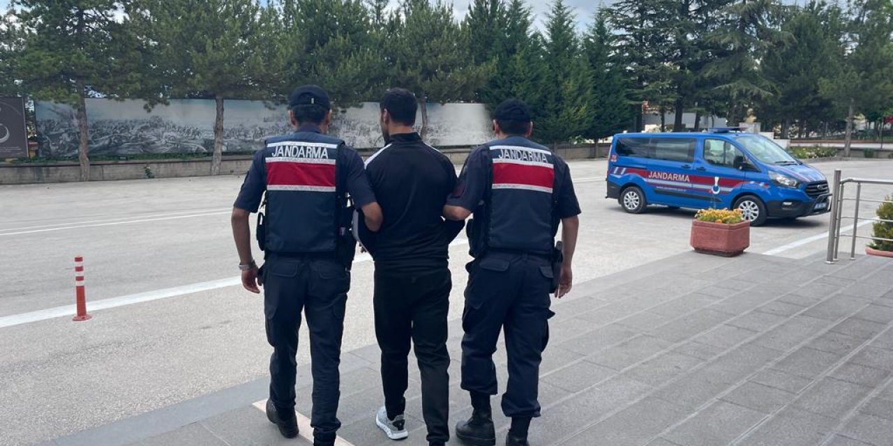 Çalıntı kamyonet ile inşaatta hırsızlık yapan şüpheliler yakalandı