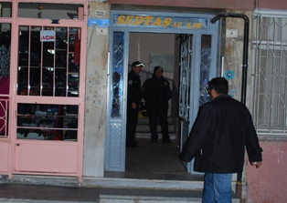 Hayat kadını evinde vurularak öldürüldü