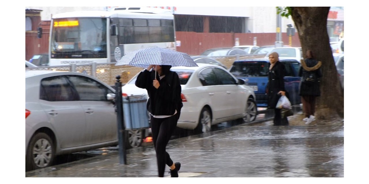 Erzincan yağmura teslim oldu