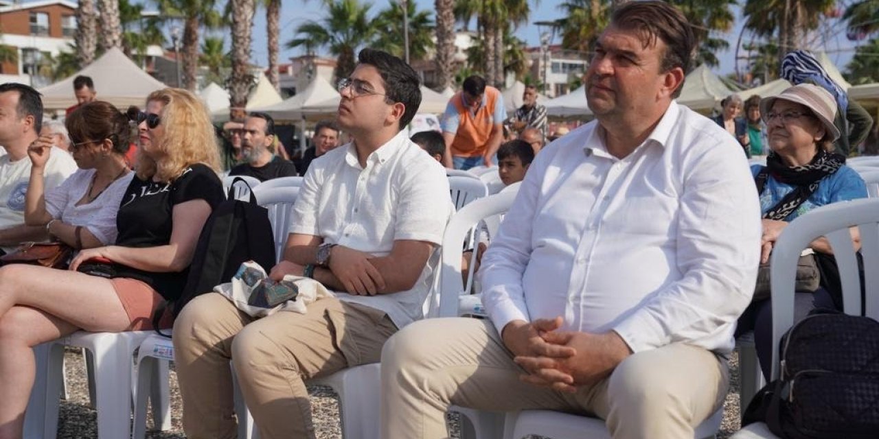 Onlarca yazar ve binlerce kitap Seferihisarlılarla buluştu