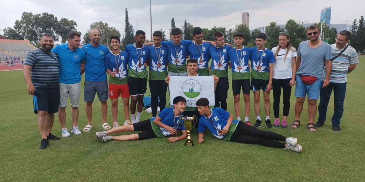 Osmangazili atletler Türkiye üçüncüsü oldu