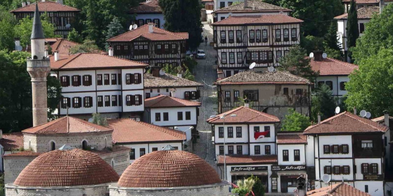 Osmanlı kenti Safranbolu çifte bayram yapacak